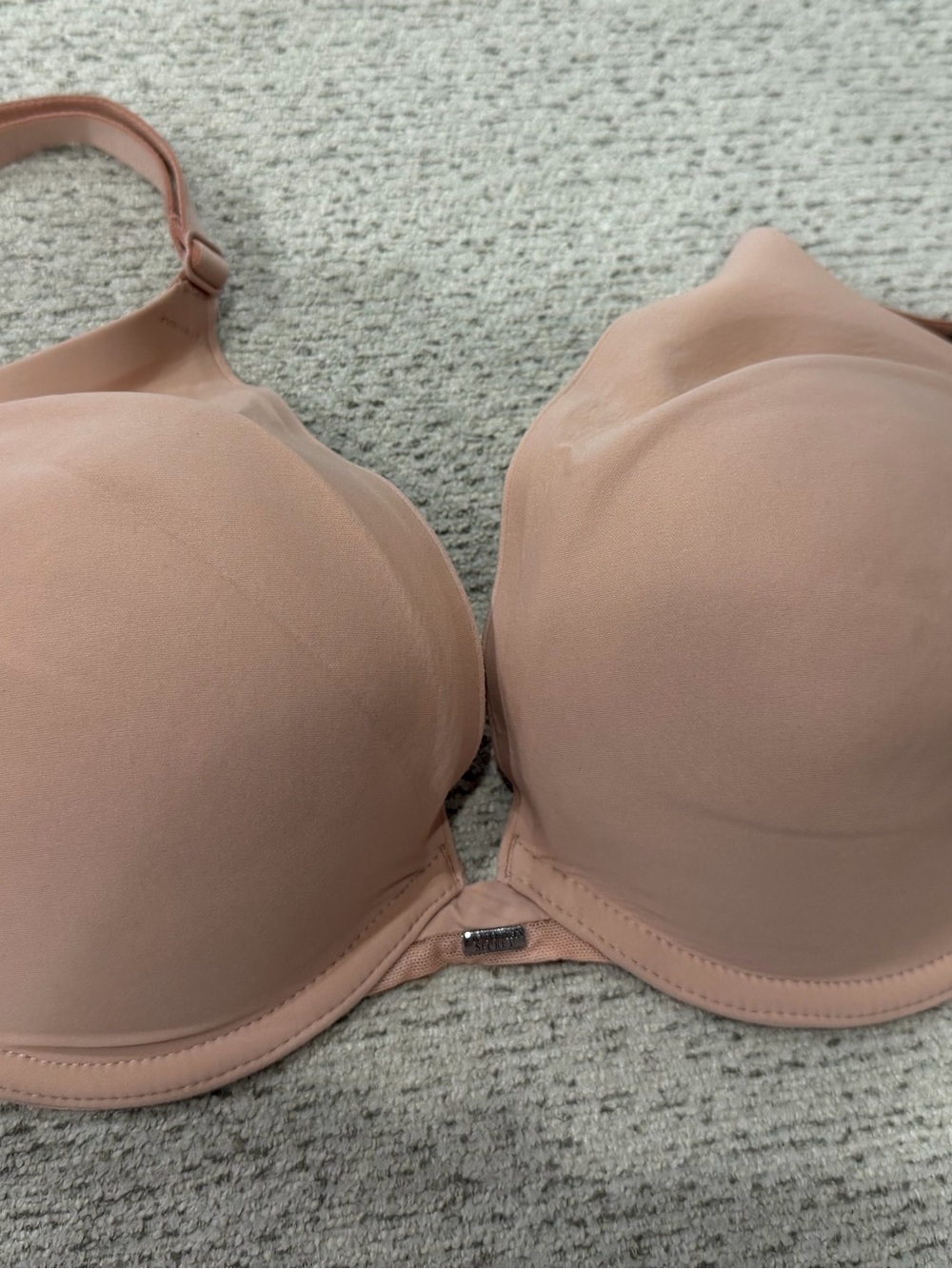 Victoria’s Secret Nude Buff Bra NWT 32DD